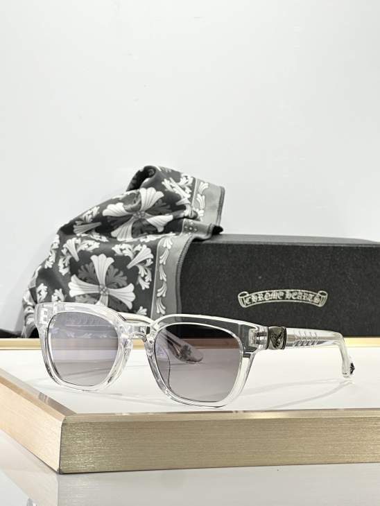 Picture of Chrome Hearts Sunglasses _SKUfw73239233fw
